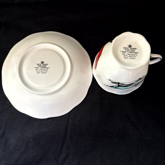 Royal Albert Cup and Saucer -The Lobster - Picture 2 of 4
